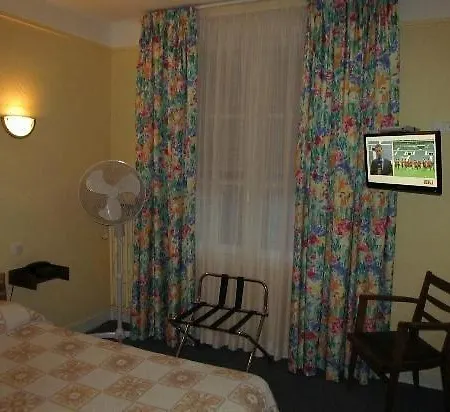 Hotel De La Cloche Vitry-le-François Esterno foto