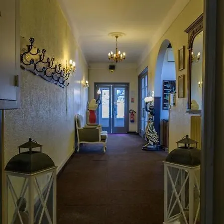 Hotel De La Cloche Vitry-le-François Esterno foto