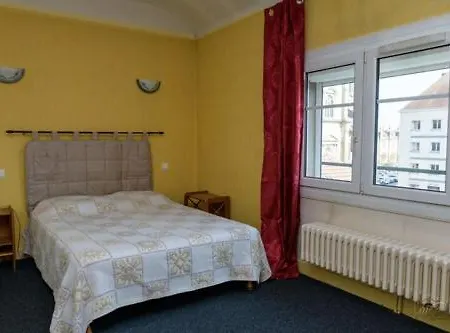 Hotel De La Cloche Vitry-le-François Esterno foto