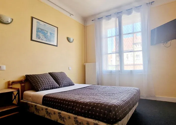 Hotel De La Cloche