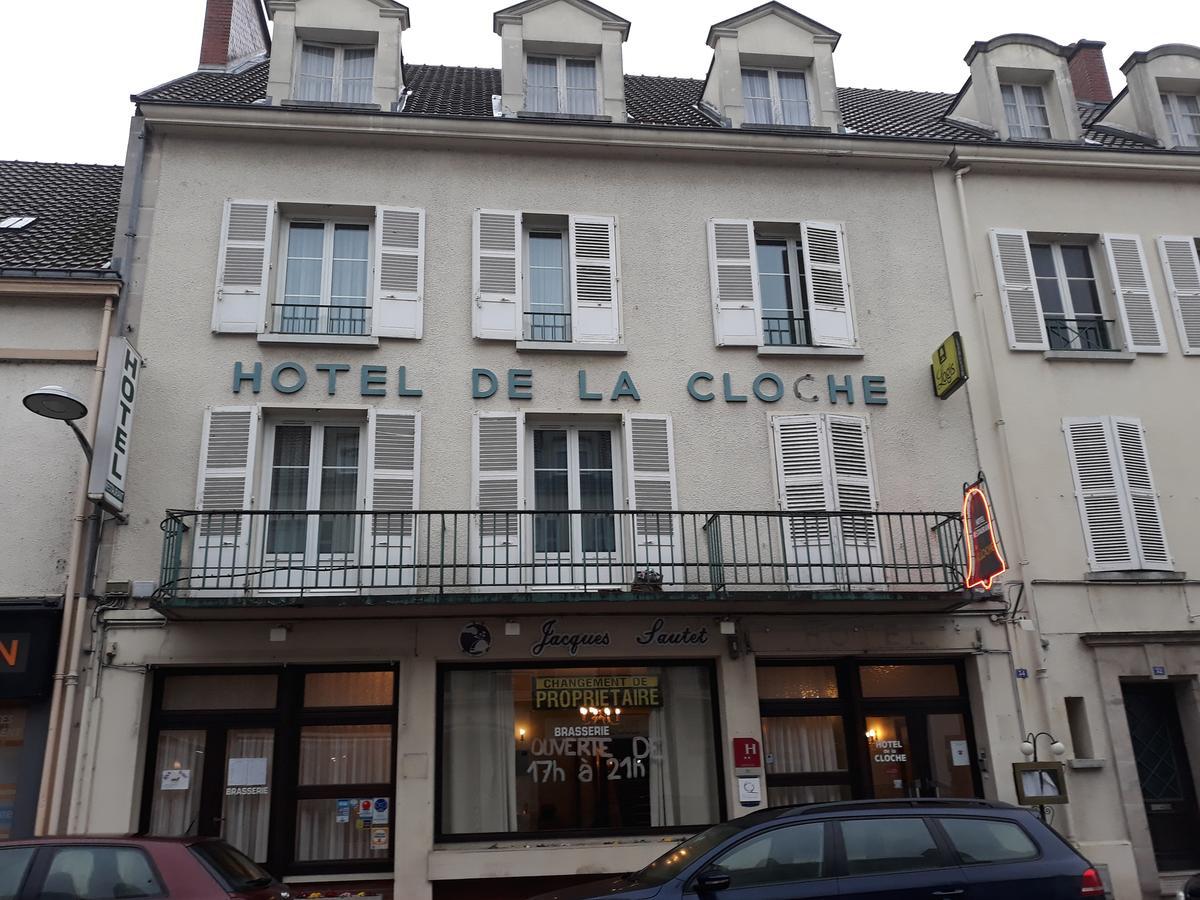 De La Cloche Hotel